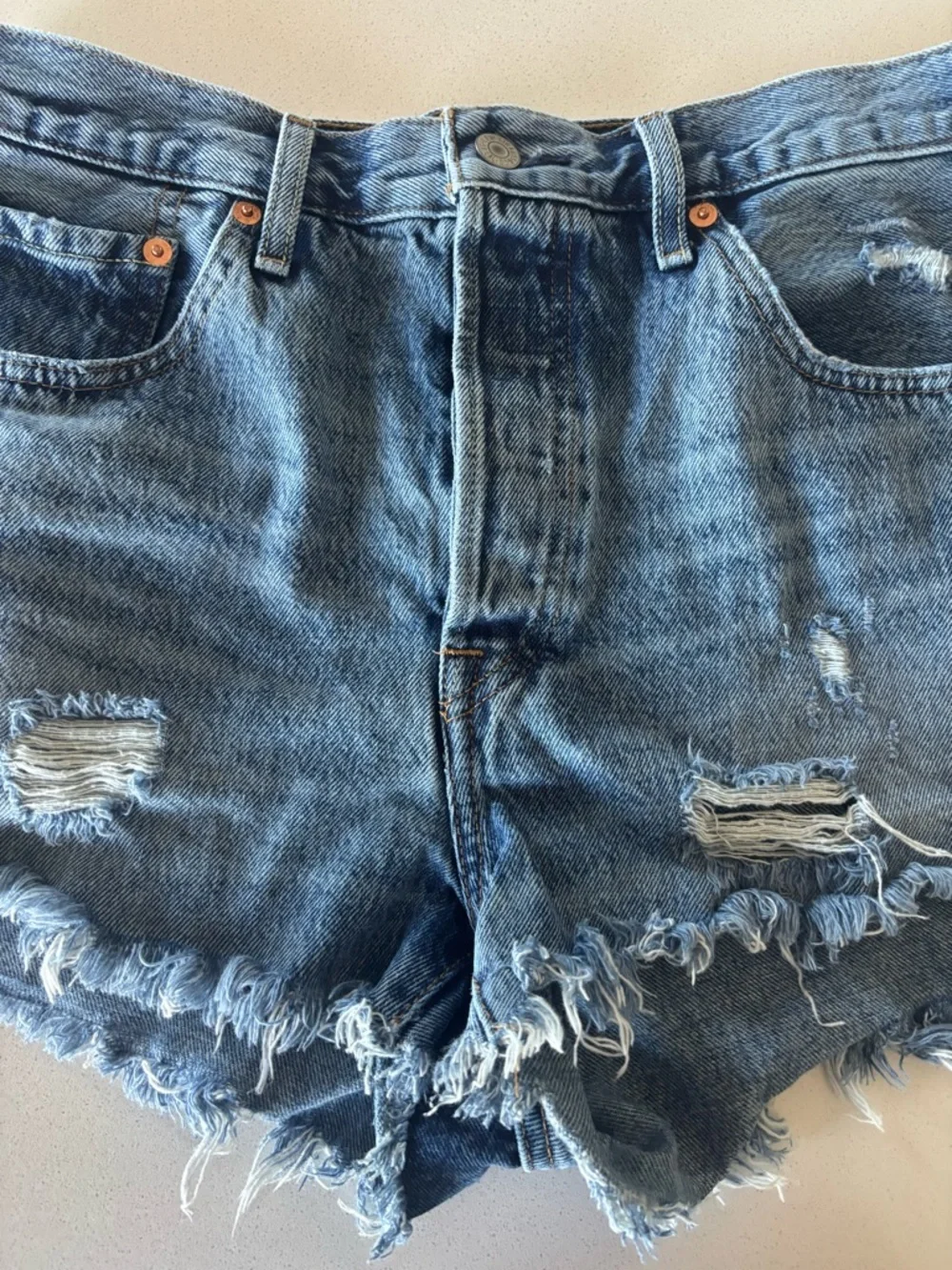 Levi’s 501 denim shorts - Picture 2 of 6